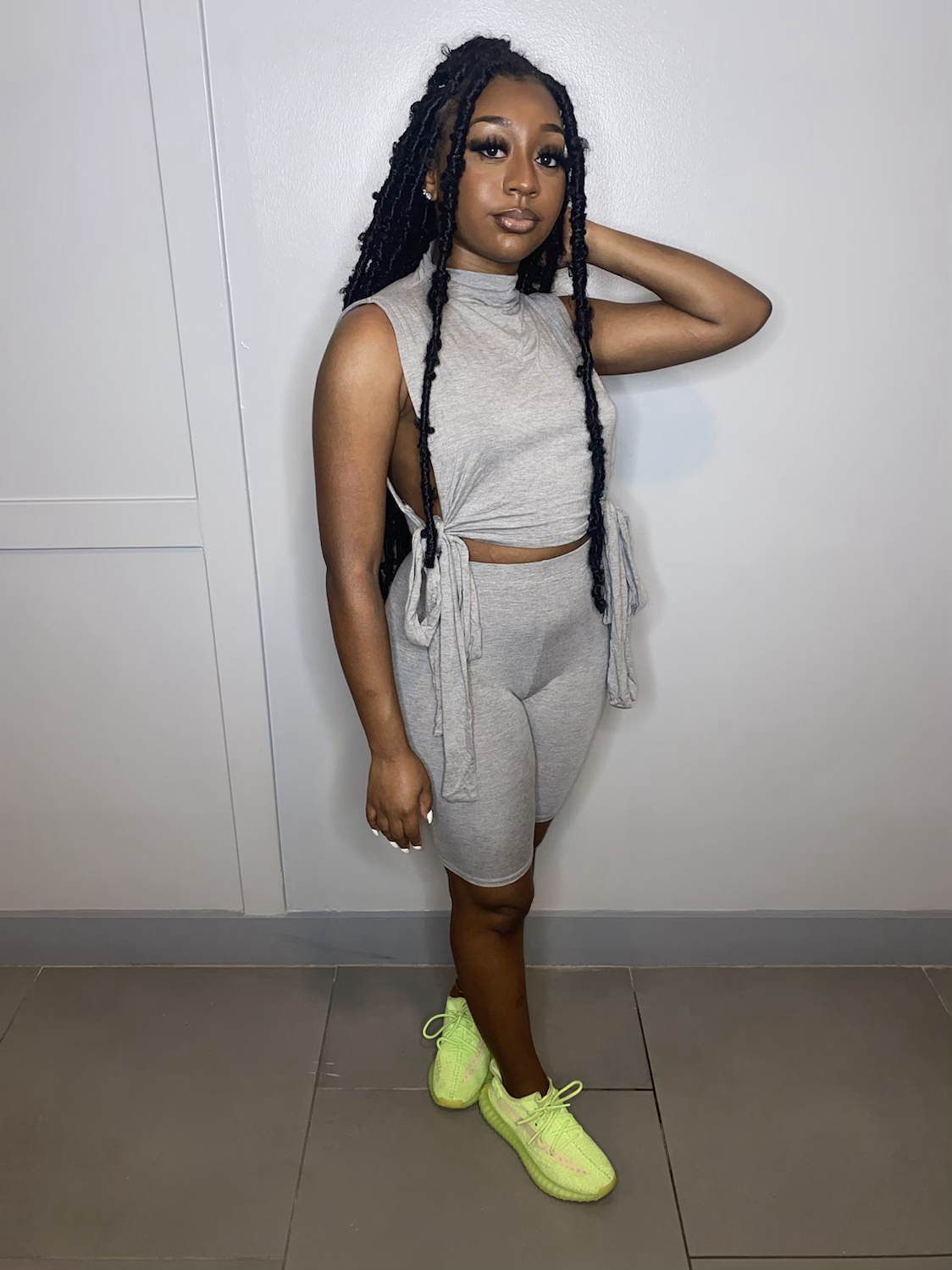 “SNEAK PEEK” Set