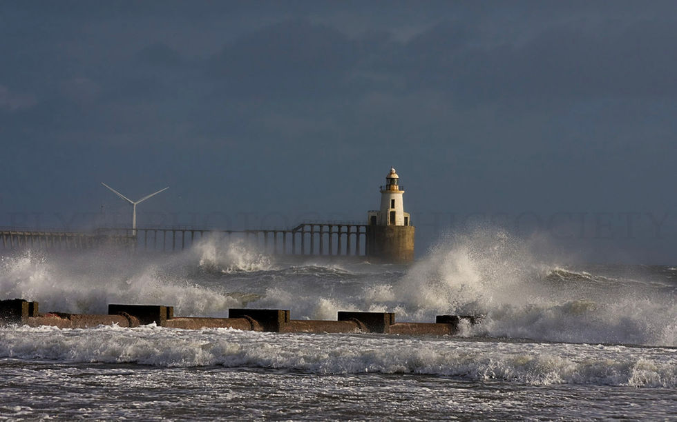 Third Place Colour Print-Heavy Seas by Ian Danielson