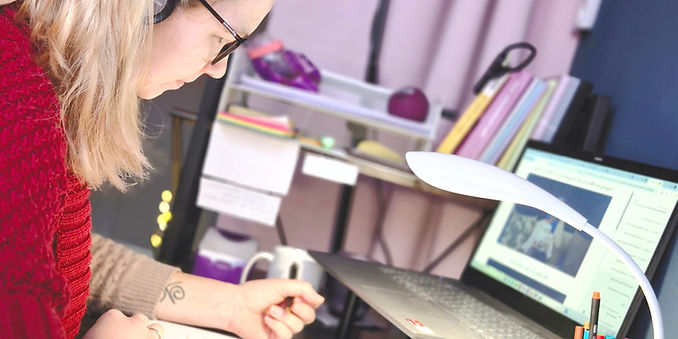 Miriam bei der Arbeit