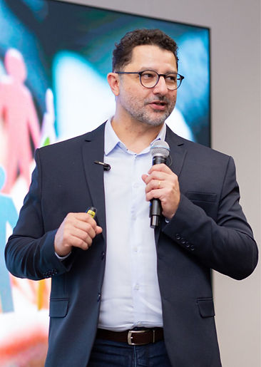 Paulo Bomfim Oficial - Liderança pra Valer - Palestra - Workshop - Mentoria - Liderança Humanizada - Capa sobre Paulo Bomfim