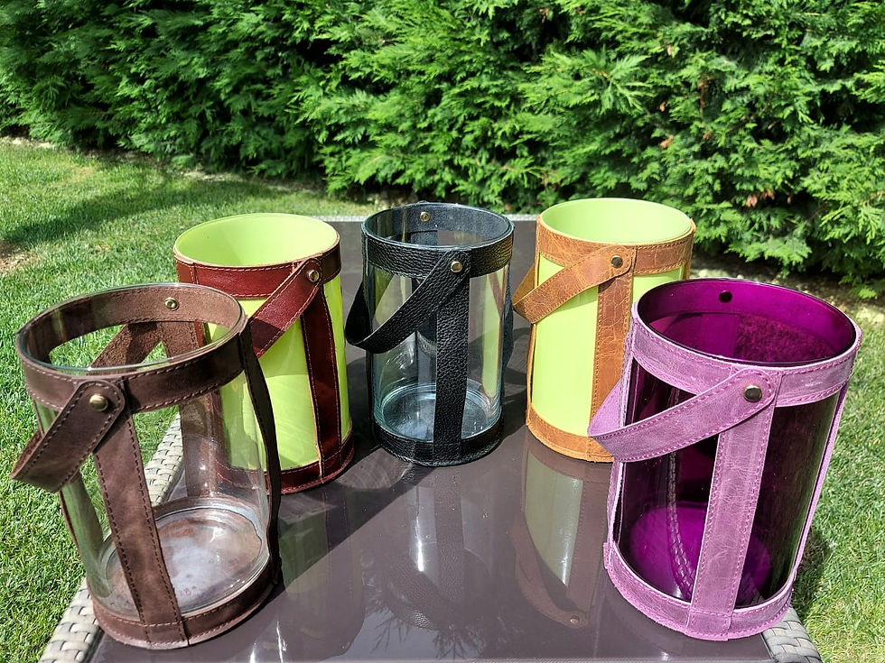 Küçük resim: LUCKIE-H Hakiki Deri ,Deri saplı Cam Vazo Fener Mumluk