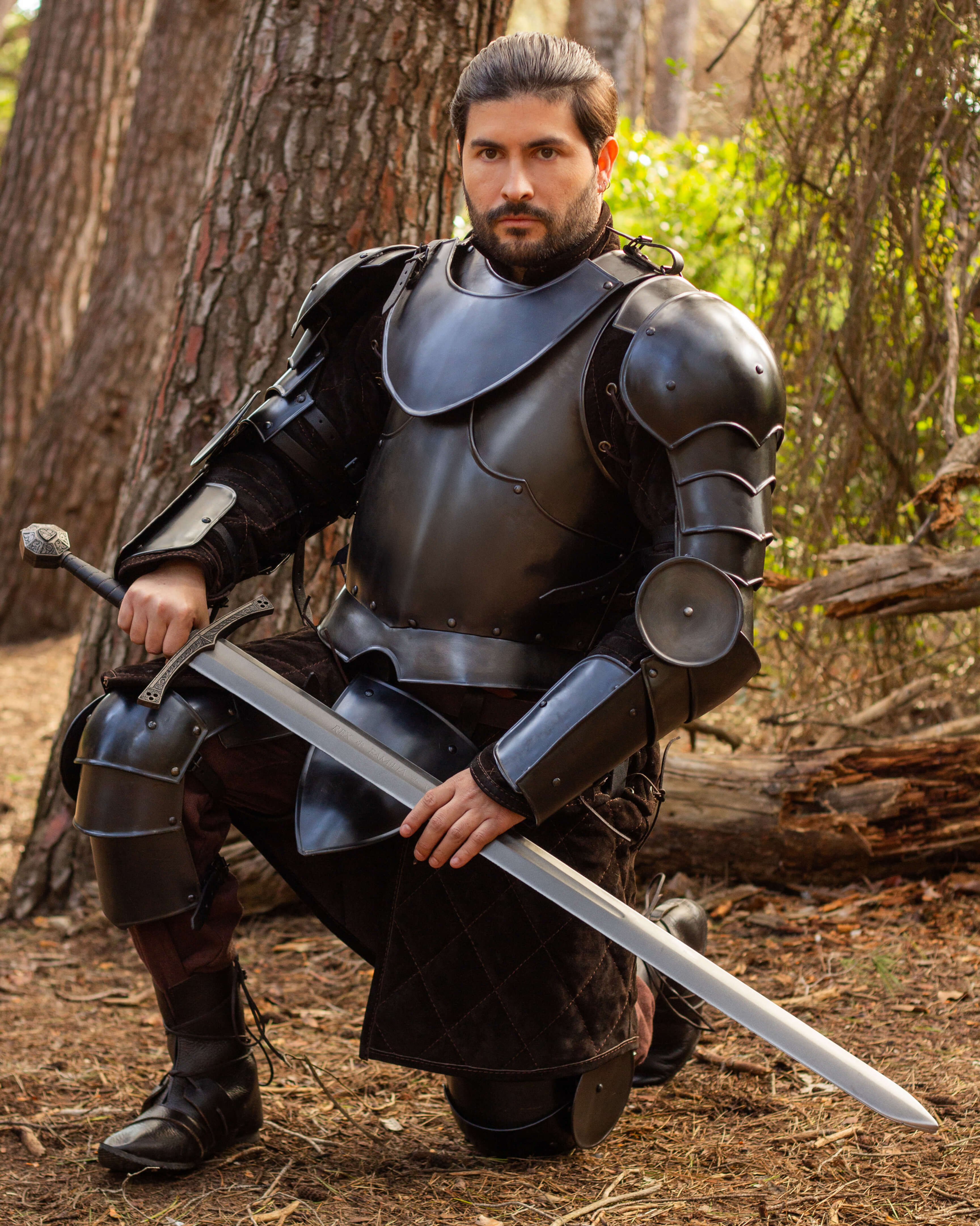Set d'armure GUSTAV- Sombre