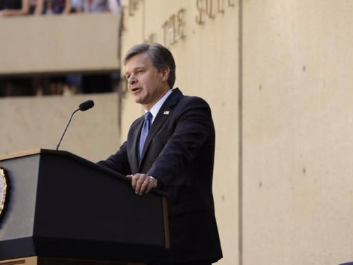 FBI DIRECTORS DEFEND HIS EMPLOYEES