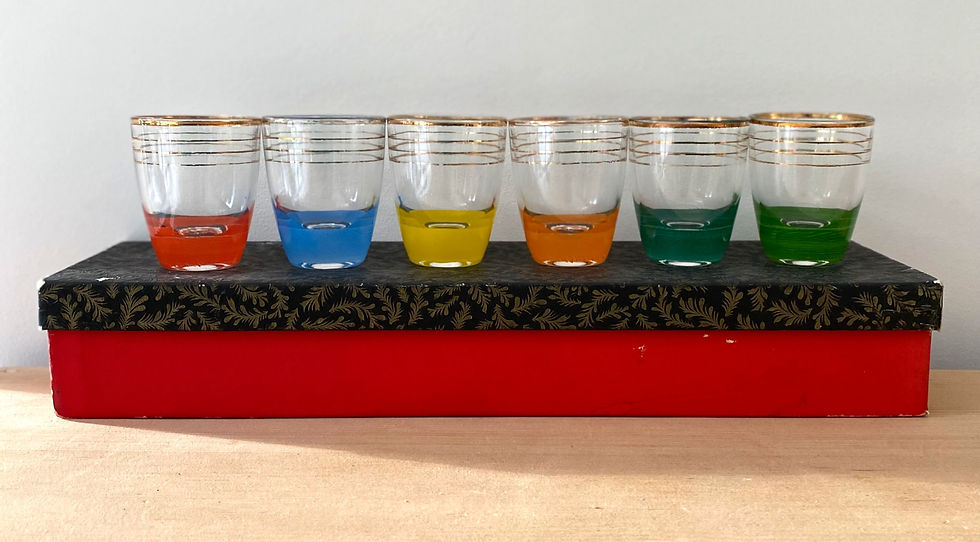 Thumbnail: Vintage French Gold Detail Shot Glasses