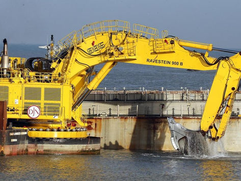 Logistique: Le bassin du port de Douala fait sa toilette avec de nouvelles dragues !
