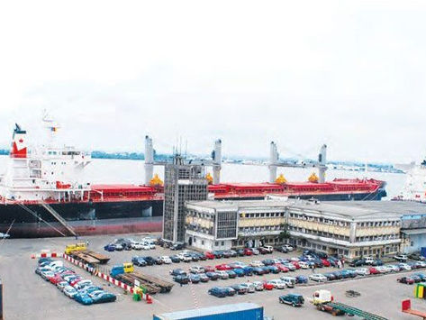 Logistique:
Le Cameroun met 10 ha à la disposition du Tchad pour la mise en place d'une base log