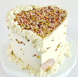 Delicious Wholesome Custom Cakes Jackson, MS - Mama J Bakes