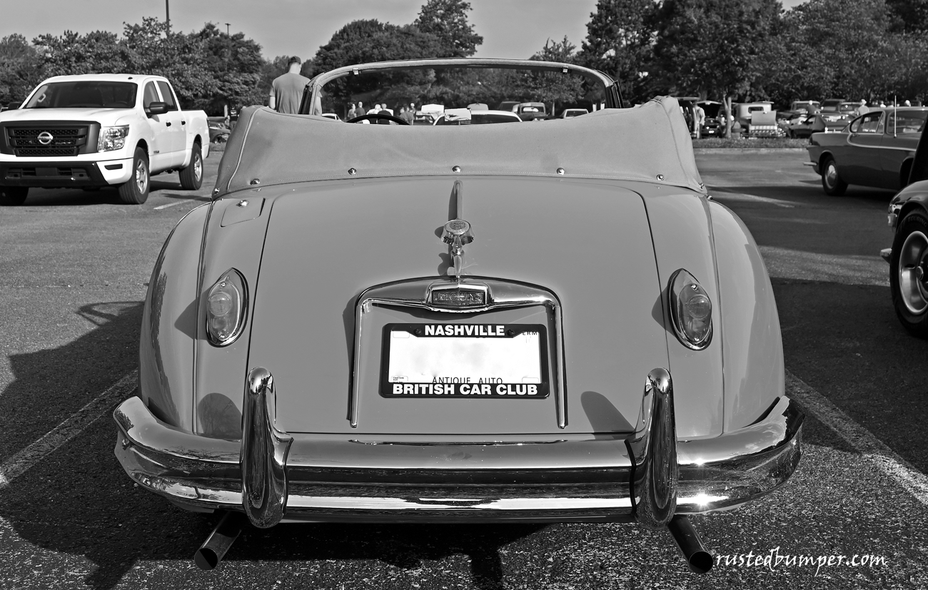 1958-Jaguar-XK150-Roadster-Rear-BW.gif