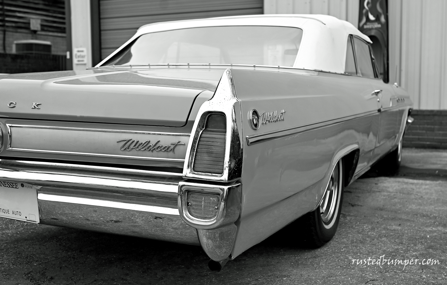 1963-Buick-Wildcat-Rear-Passenger-View-BW.gif