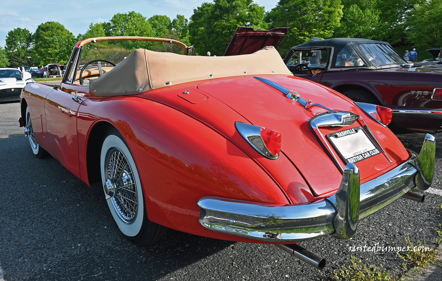 1958-Jaguar-XK150-Roadster-Driver-Rear-Corner.gif