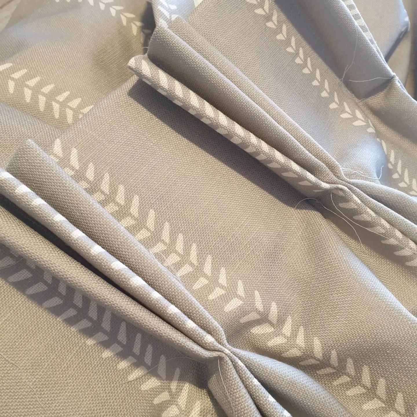 Cielles-Curtains-custom-Pencil-pleat