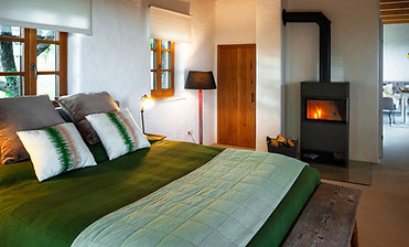 Maschansker Schlafzimmer mit Kamin