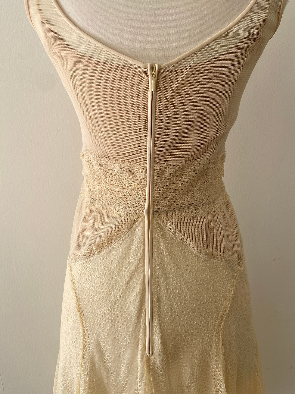 Thumbnail: Vintage Yellow Lace Dress Size 0-2