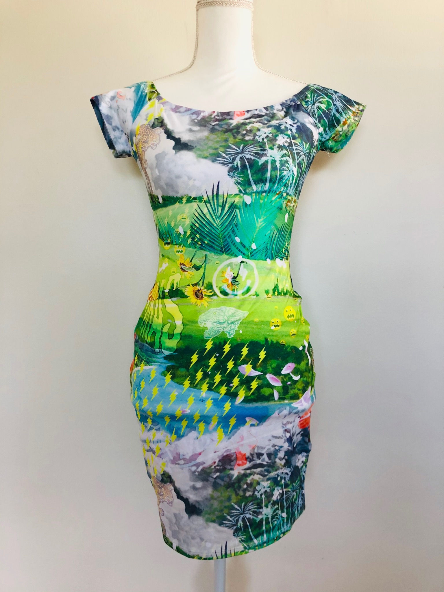 Guess Dress Size Small