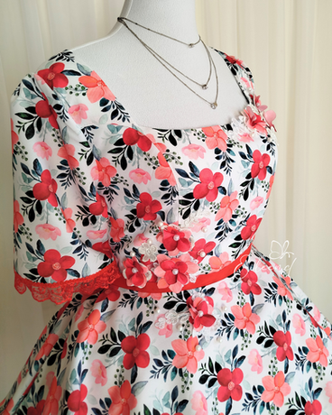 Vestidos de cueca para niña y mujer confeccionados en Chile, diseños exclusivos de huasa chilena, trajes folclóricos elegantes para Fiestas Patrias, competencias y presentaciones.