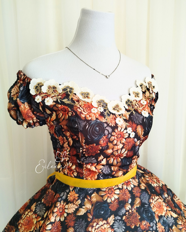 Vestidos de cueca para niña y mujer confeccionados en Chile, diseños exclusivos de huasa chilena, trajes folclóricos elegantes para Fiestas Patrias, competencias y presentaciones.
