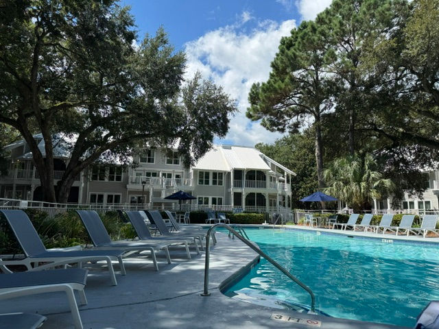 Image of a pool at Ocean Palms on Hilton Head Island
