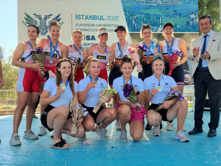 Trzy złote medale UKW na AME w wioślarstwie