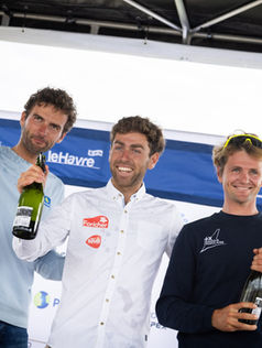 📸 Leg 3 awards ceremony in Le Havre!