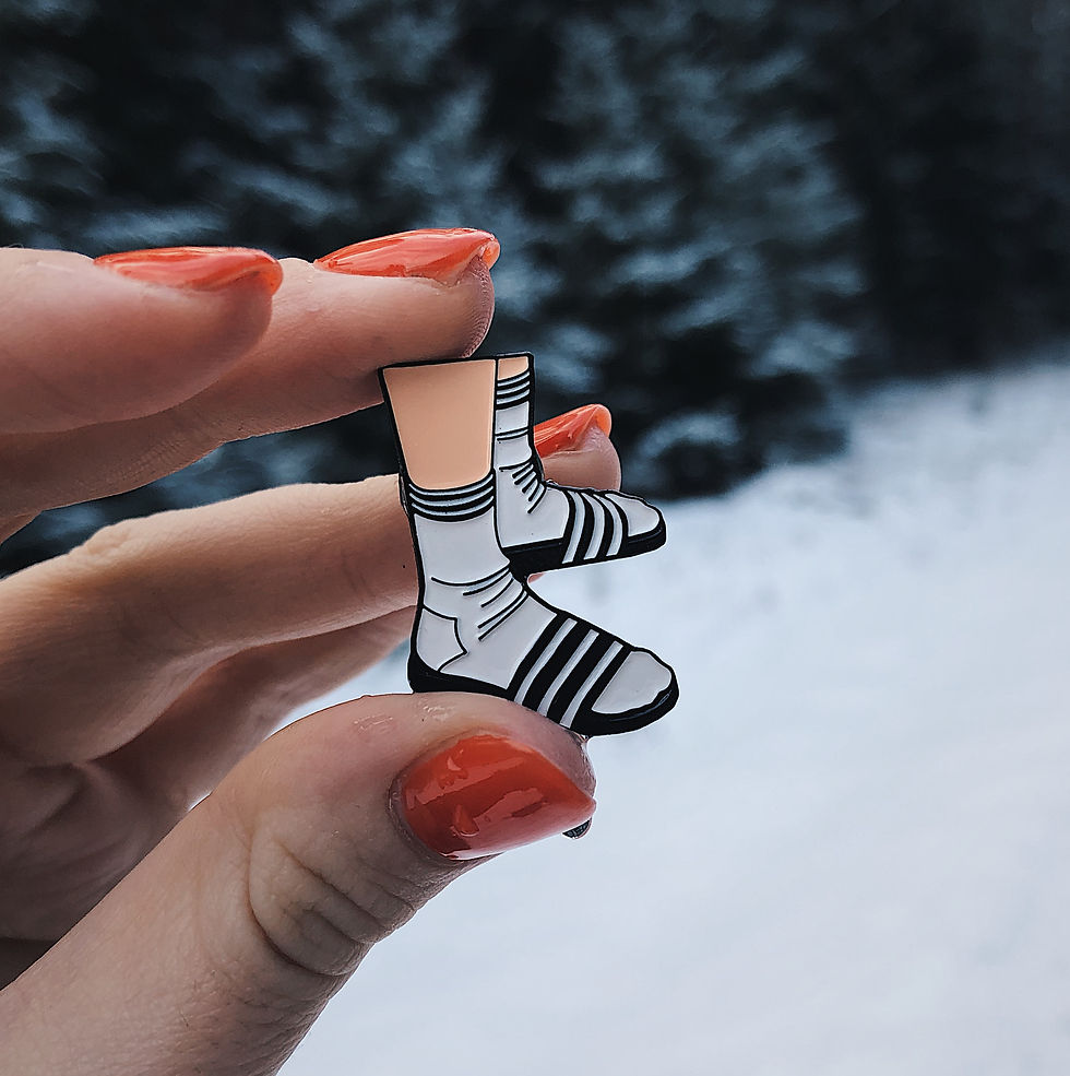 Thumbnail: Enamel Pin "Socks & Slippers"