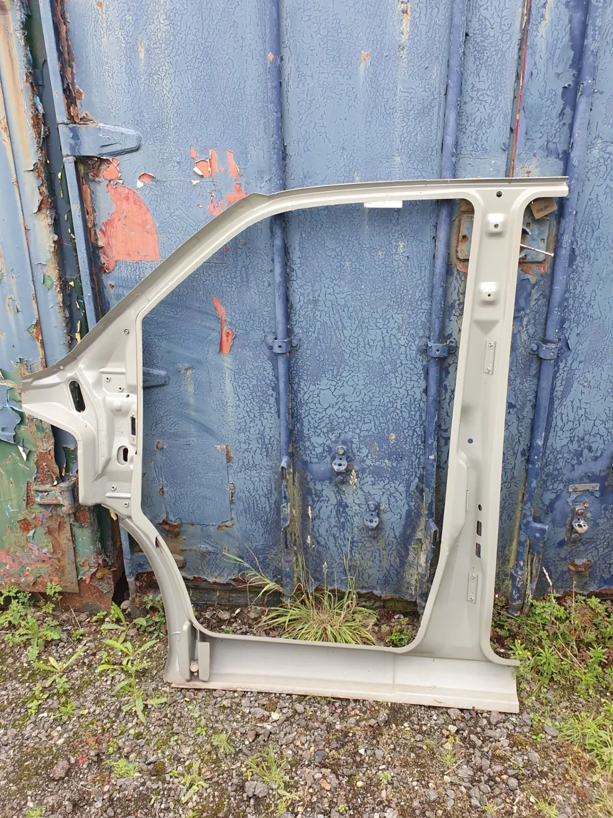 MERCEDES VITO W638 OR W639 OSF DOOR THRESHOLD FRAME