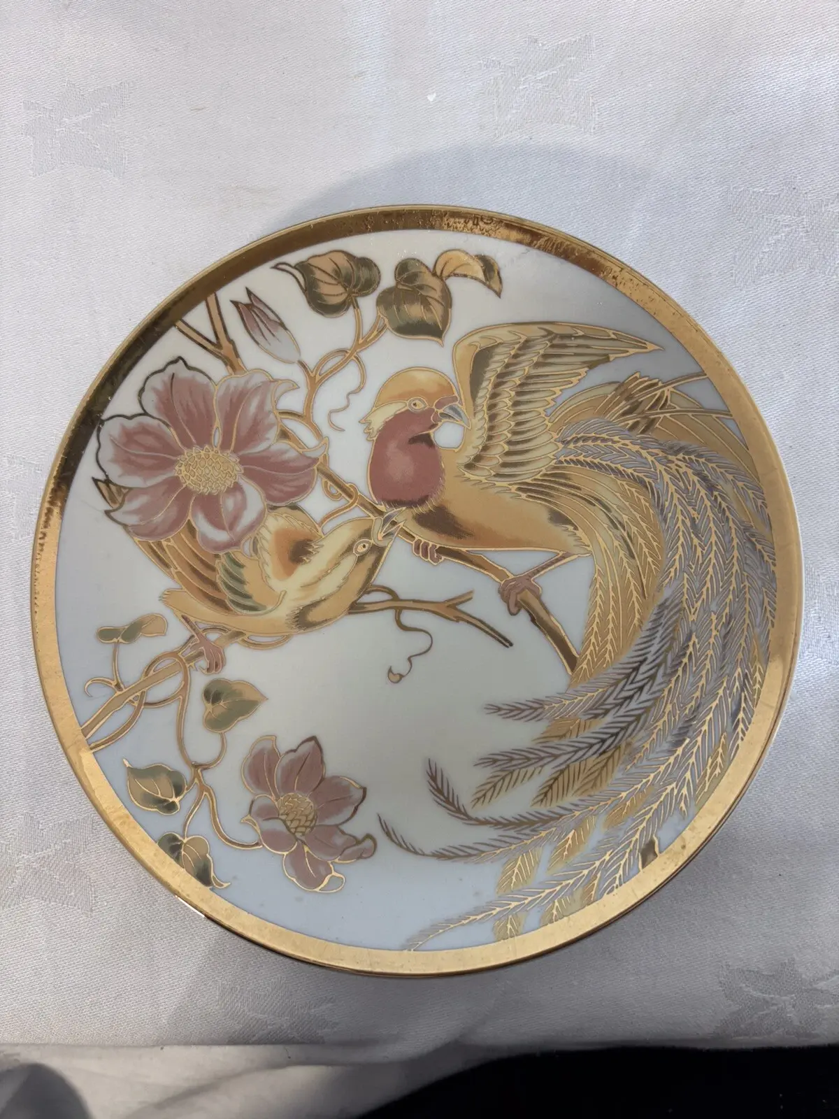 Vintage "world of gifts" 22k gold porcelain 6" plate