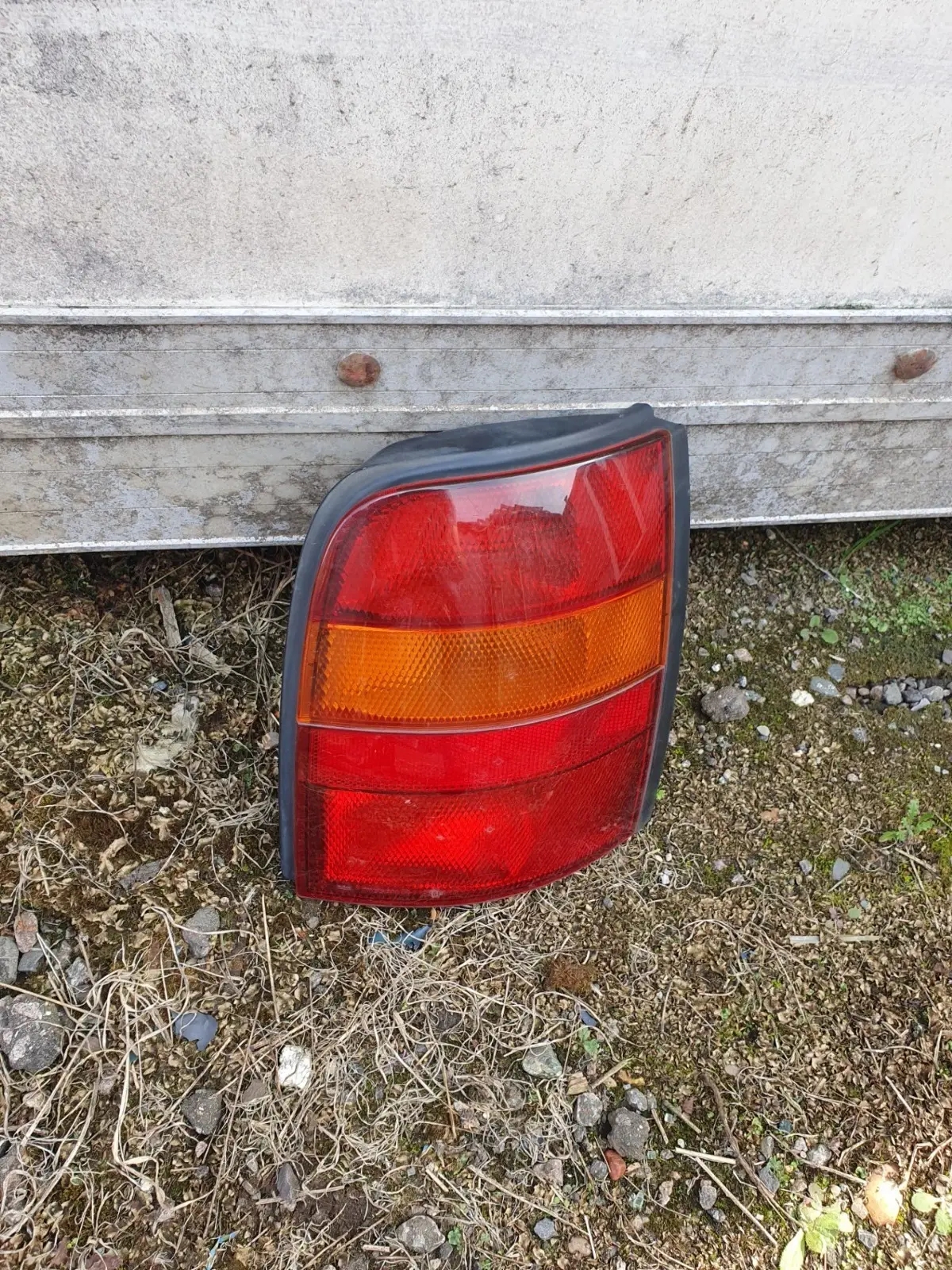 NISSAN MICRA K11 PRE FACE LIFT. OSR LIGHT, USED