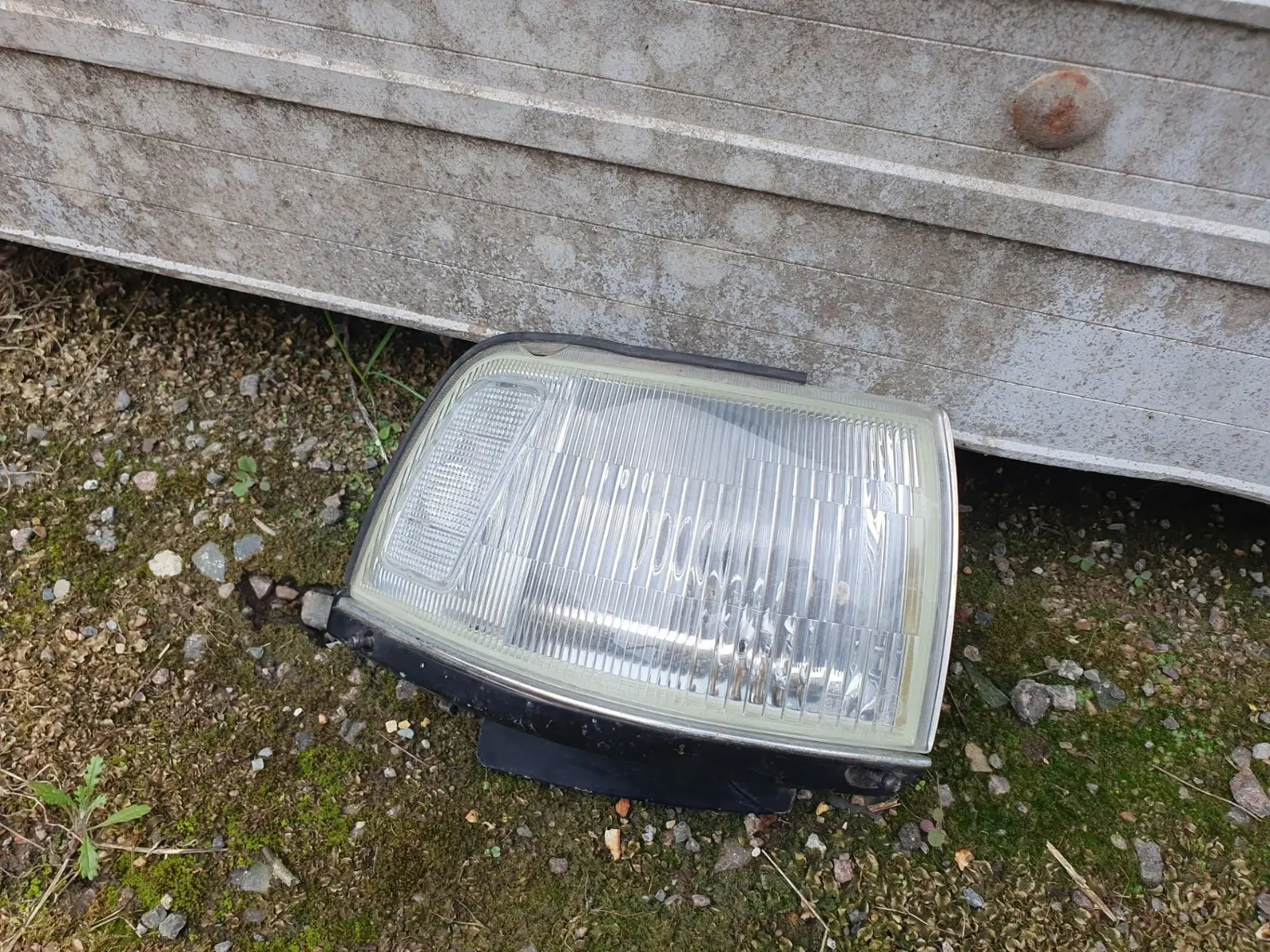 TOYOTA, MODEL UNKNOWN.OSF SIDELIGHT 32-41 KOITO