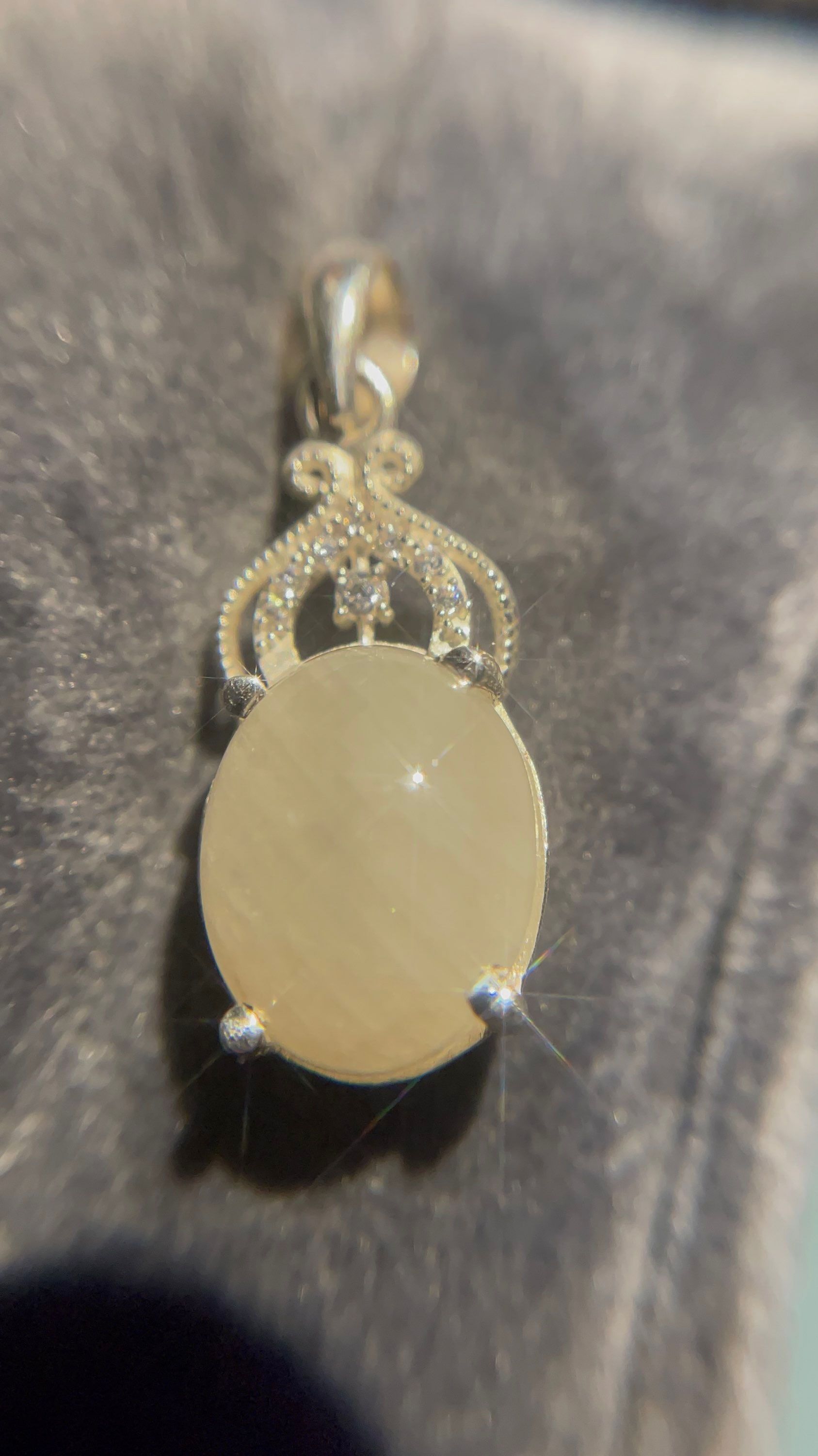 Mặt dây Sapphire trắng thiên nhiên chất ngọc trong, bạc cao cấp ms 02