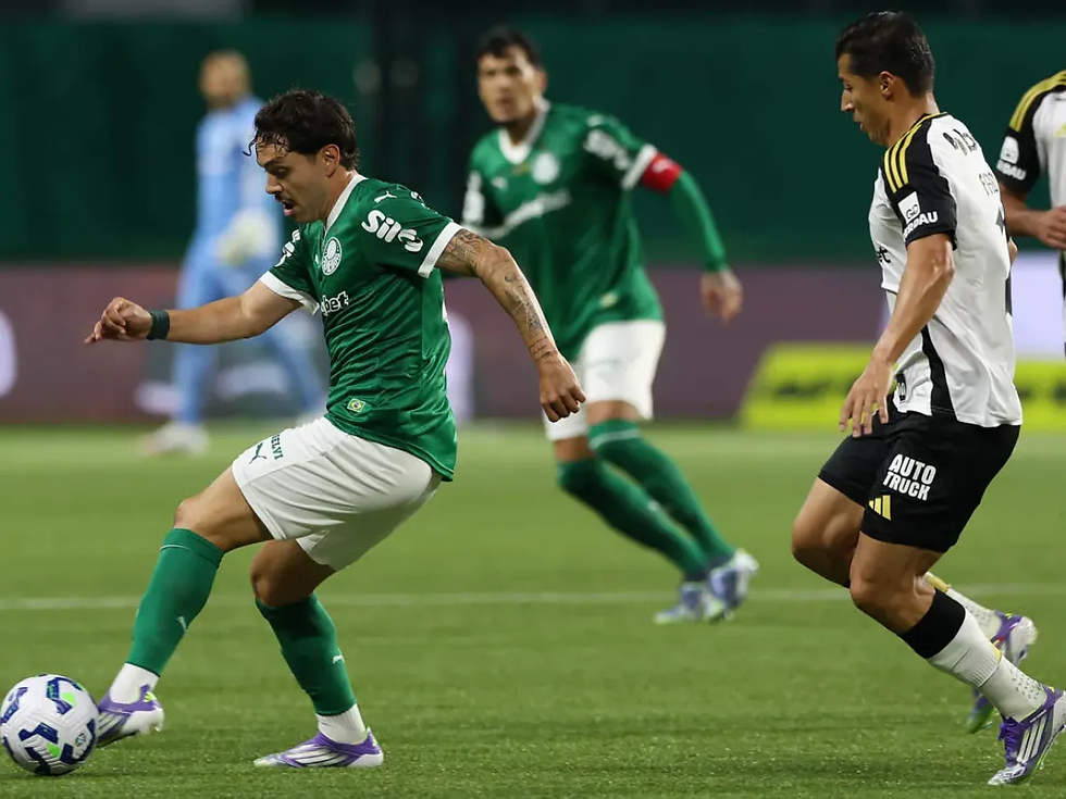 Hulk faz dois, mas Palmeiras volta a vencer no Brasileirão e entra no G-4