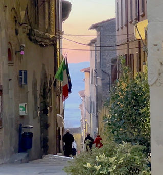 Cortona View Down Lane.jpg