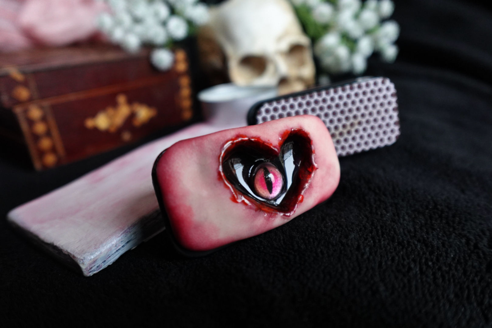 Heart-Gaze Matchbox Case