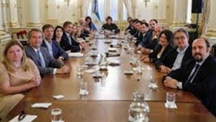 MILEI Y SU SOCIEDAD CON LOS "DIPUDELINCUENTES". LOGRÓ SOSTENER EL VETO A LA MEJORA JUBILATORIA COMPRANDO LO PEOR DE LA POLÍTICA Y SIGUE SU GUERRA CONTRA LAS UNIVERSIDADES