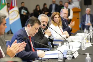 Juicio a Rosatti: SALTA, MISIONES, RÍO NEGRO, NEUQUÉN Y CHUBUT (SCHIARETTI Y PEROTTI) SE APARTAN.