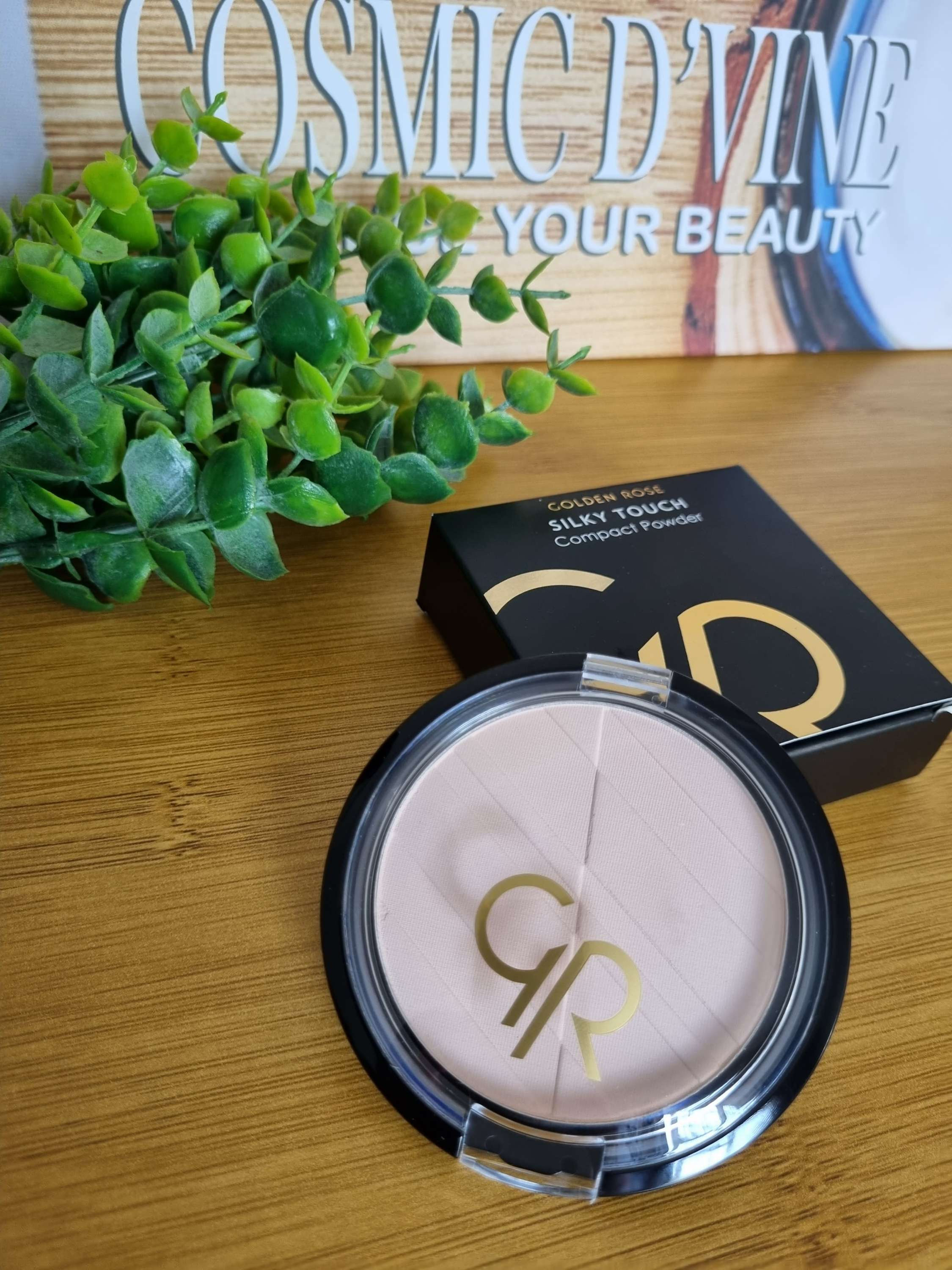 Golden Rose Silky Touch Compact Powder