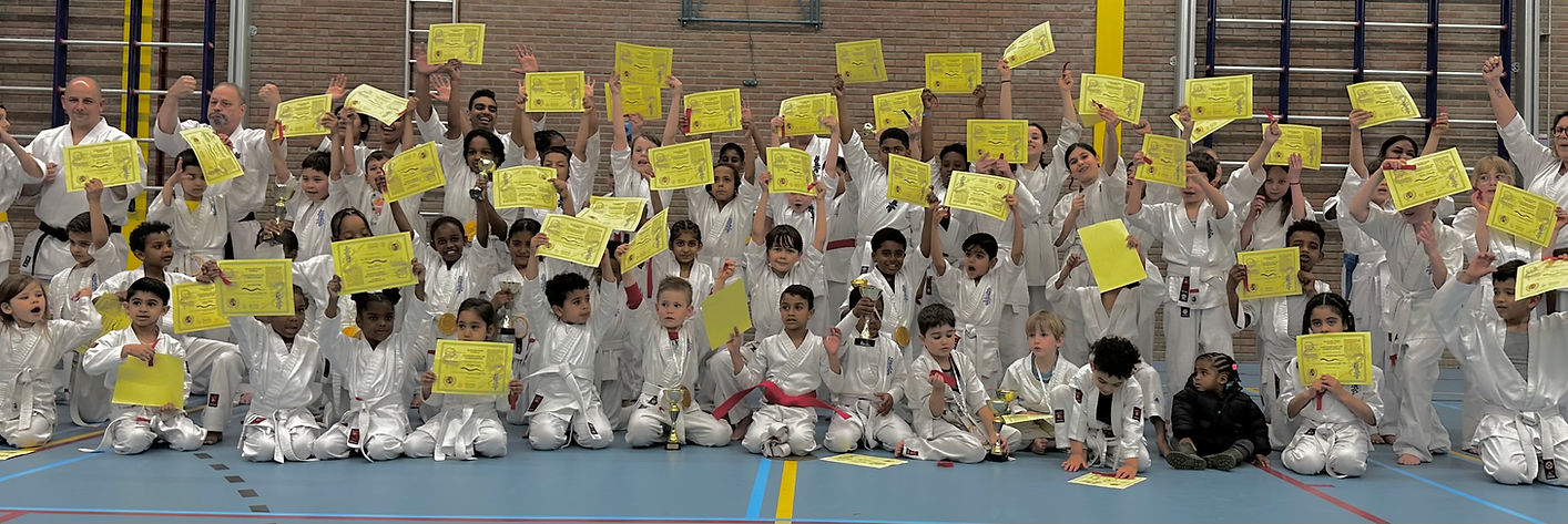 Kyokushin Karate Examens bij de Academy, altijd een groot feest!