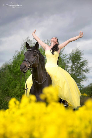 Prinzessinnenkleid in gelb