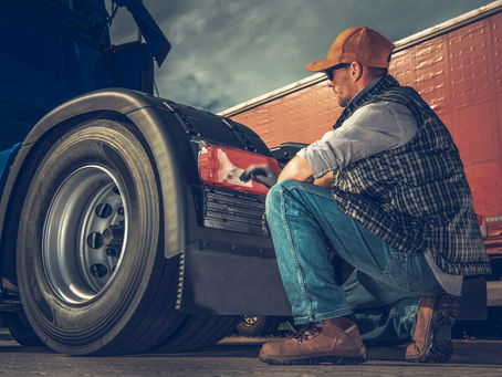 DIY vs Pro: When to Search 'Trailer Light Repair Near Me' in East Greenville