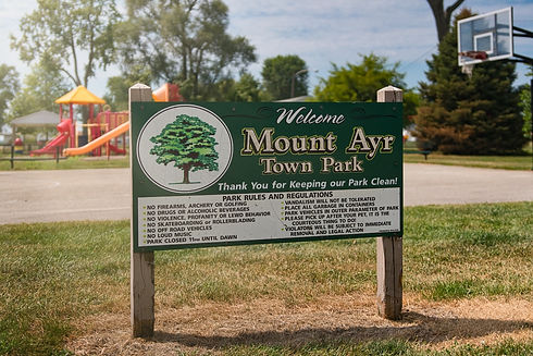 mt_ayr_town_park_sign.jpg