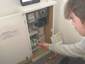 Testing a consumer unit