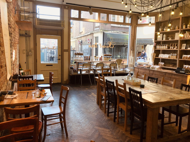 barista koffie drink travel hotspot hipster trend lifestyle café The Coffee Giraffe TCG