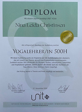 Zertifikat N.Chrstensen Yoga 500h.jpg