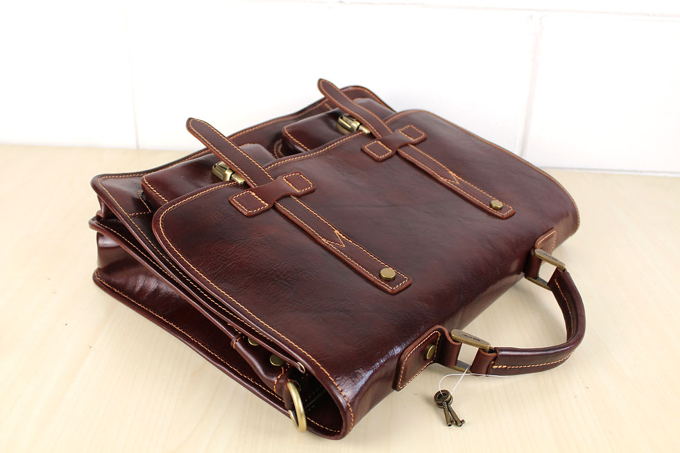 Thumbnail: Leather Briefcase Convertible in Backpack