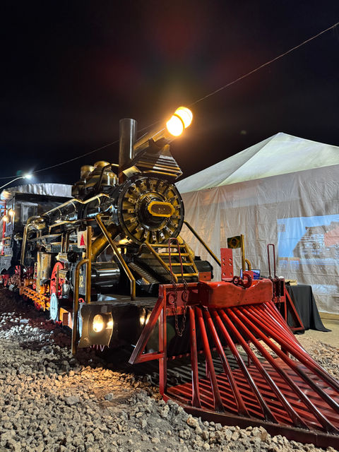 Réplica de locomotiva a vapor em tamanho real