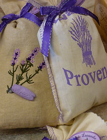 lavender-1596778_1920.jpg