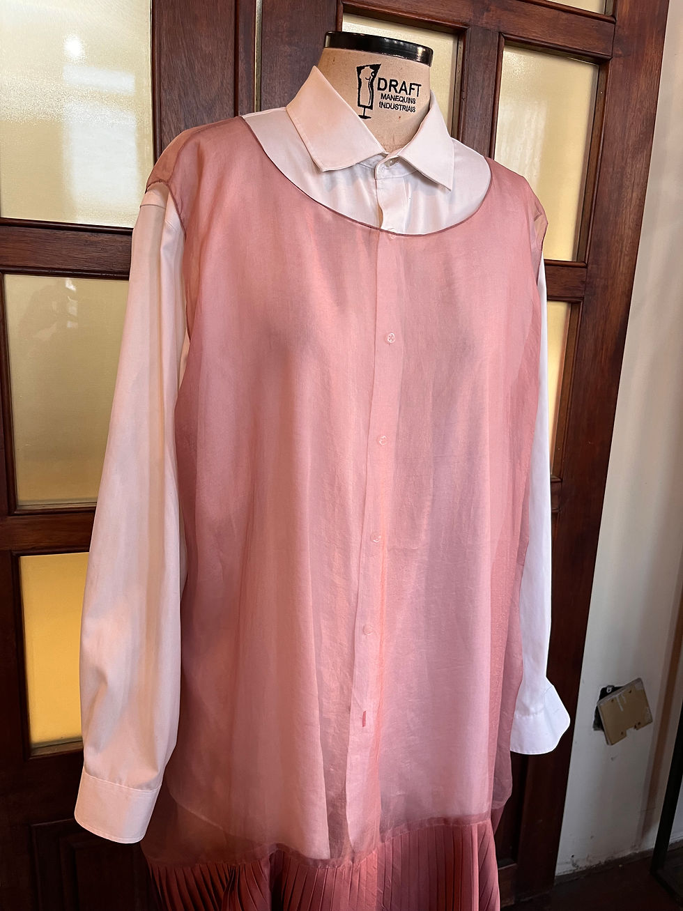 Miniatura: SILK ORGANZA PLEATED TUNIC