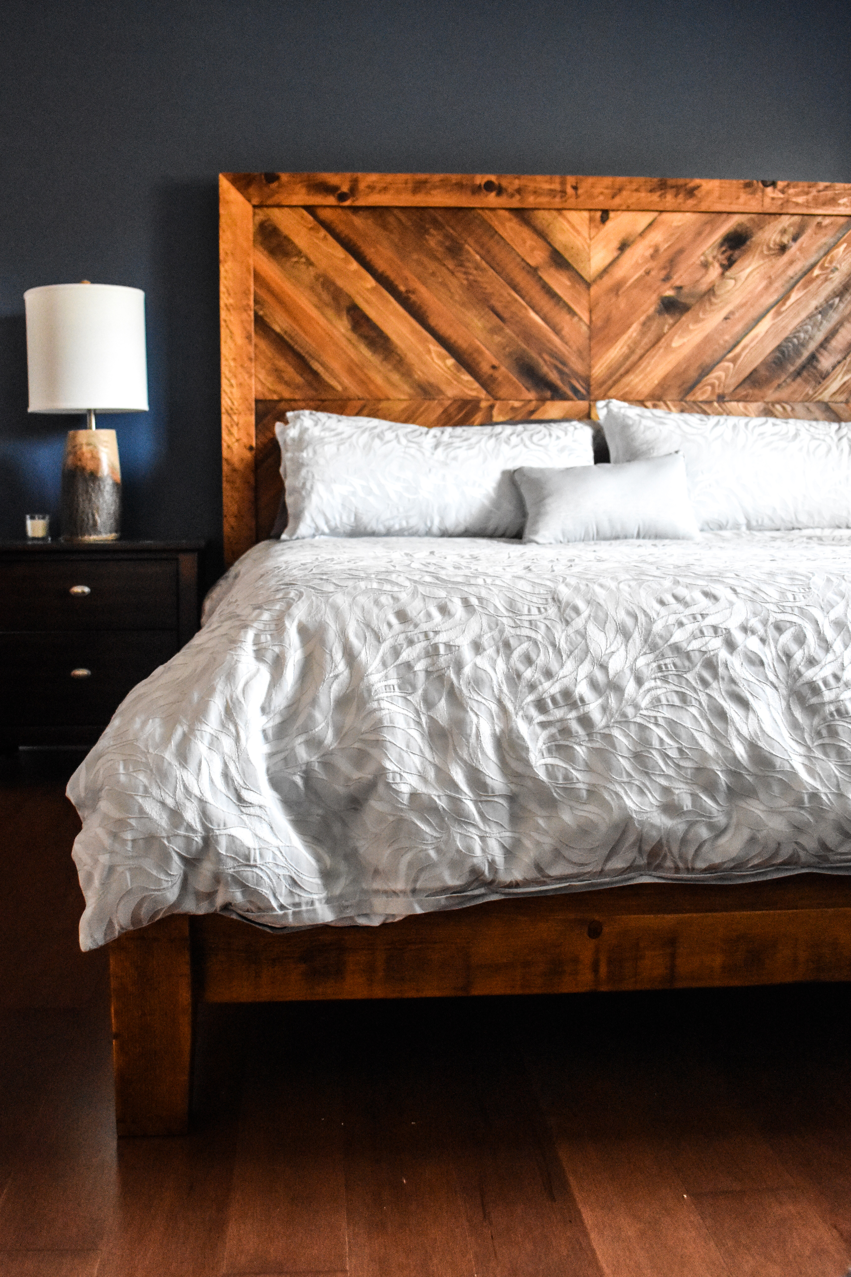 Barnboard bed