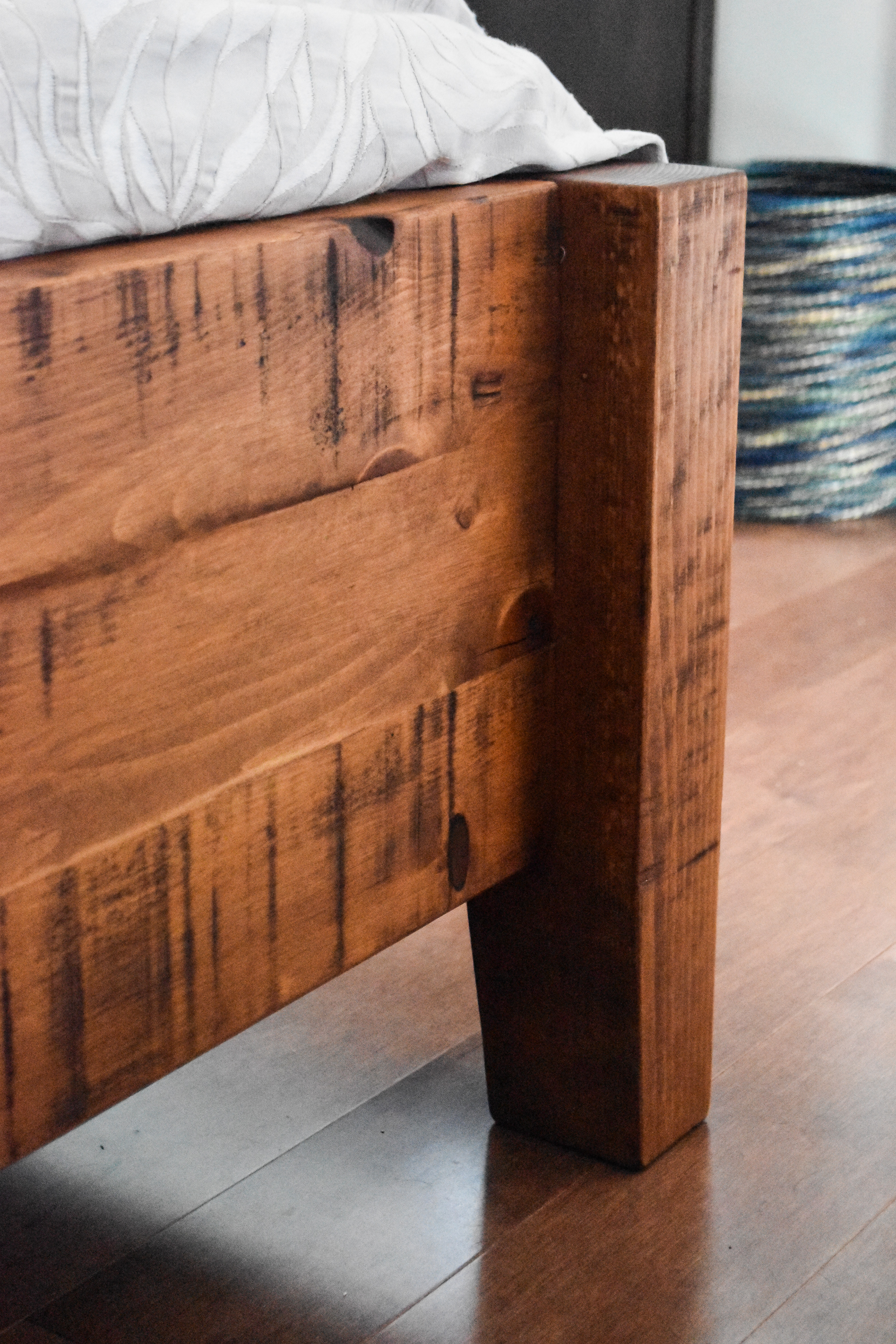 Barnboard bed