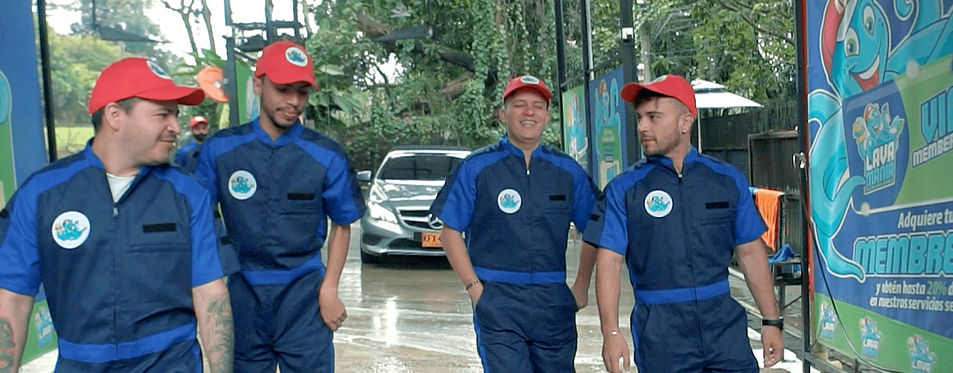 Lavamania los balsos medellin colombia lava autos car wash-min_edited.jpg