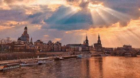 Dresden xinh đẹp và cổ kính - Hòn ngọc quý của vùng Đông Đức